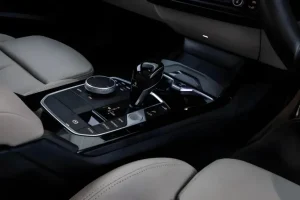 BMW 218iSPORT TWIN TURBO photo 2