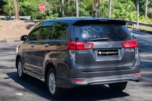 TOYOTA INNOVA AUTO photo 1